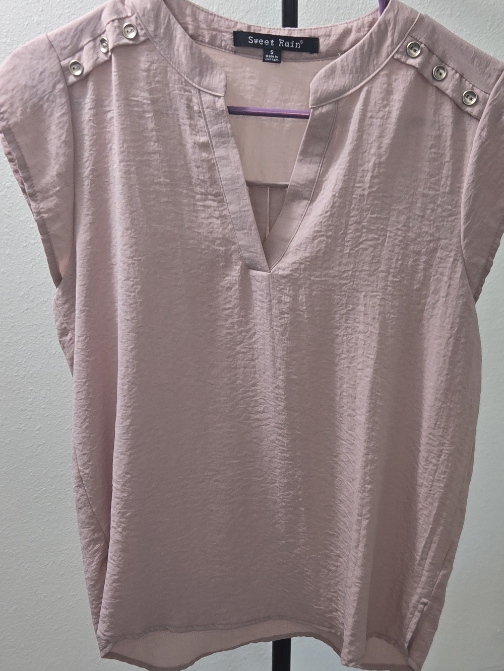 Sweet Rain Blush Pink Split V-Neck Cap Sleeve Blouse